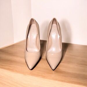 Used women Stessy pump shoes